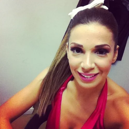 Ελένη Χατζίδου | Γιόρτασε τη γιορτή της με τους συμπαίκτες της από το Survivor